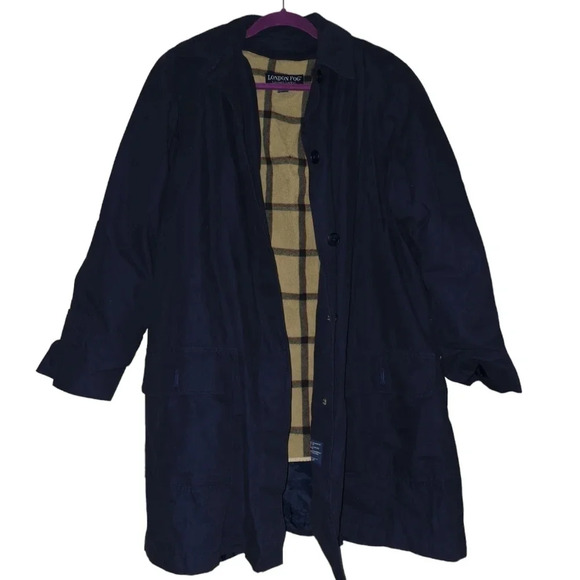 Womens London Fog limited edition, size 14, navy coat. Excellent condition! - Picture 1 of 3